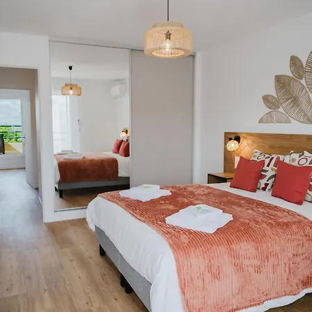 Antares - Hyper-centre, Vue Bassin, 108 M2, 3 Chambres, Clim, Parking, A 100 M Apartment *