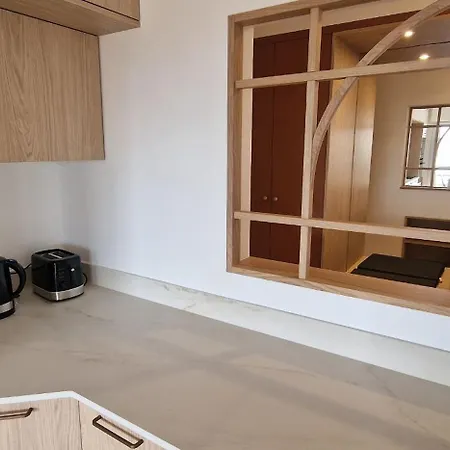 Antares - Hyper-centre, Vue Bassin, 108 M2, 3 Chambres, Clim, Parking, A 100 M Apartment *
